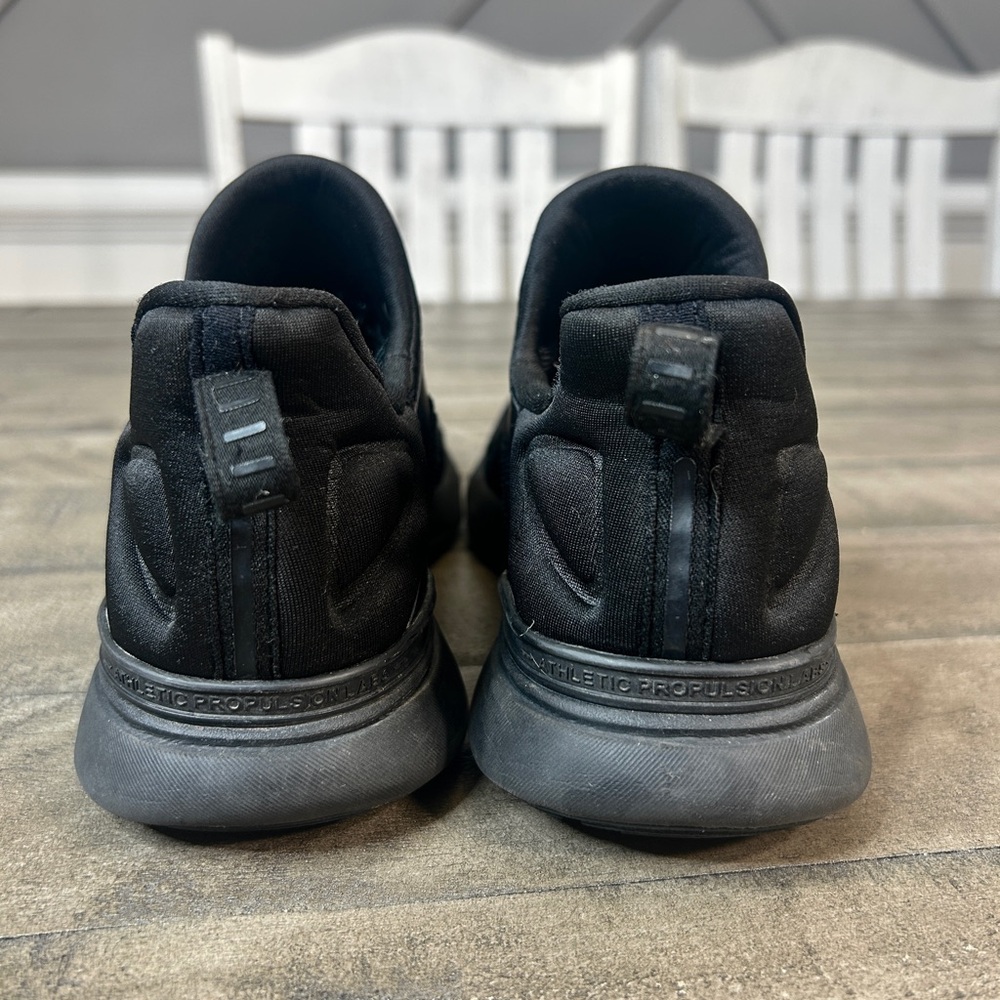 APL TechLoom Tracer Black Athletic Running Shoes Woman Size 8 - Picture 6 of 7